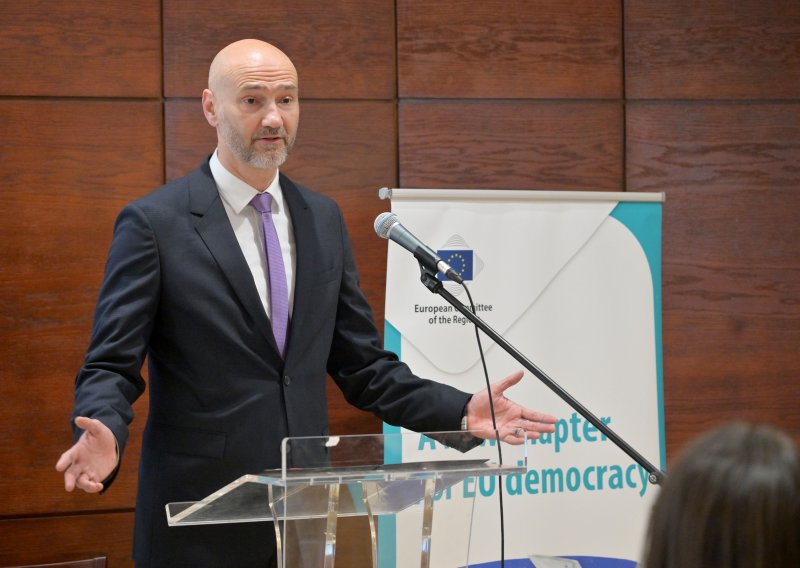 SDP obilježio Dan Europe: 'EU ne smije biti udaljena od građana'