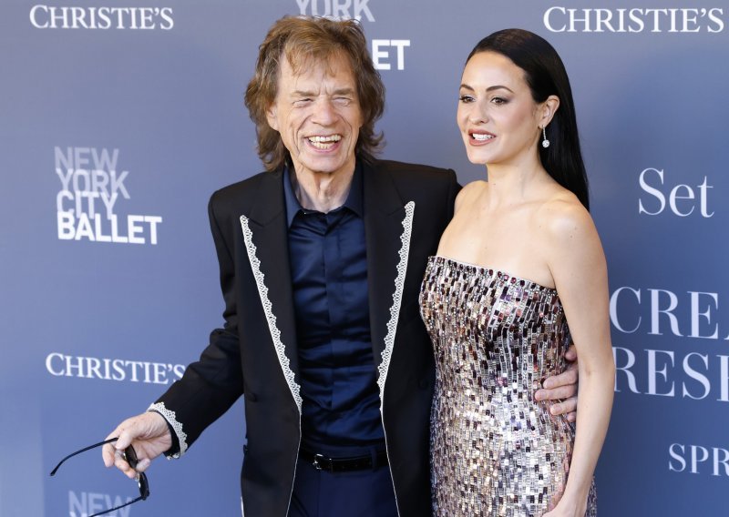 Mick Jagger i 44 godine mlađa zaručnica u rijetkom pojavljivanju na crvenom tepihu