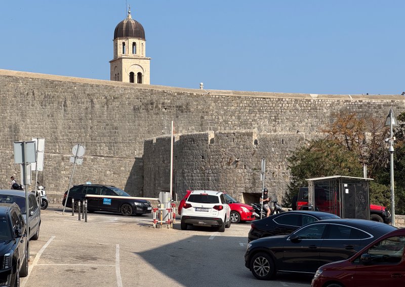 U travnju 65.500 manje vozila kroz Zonu posebnog prometnog režima u Dubrovniku