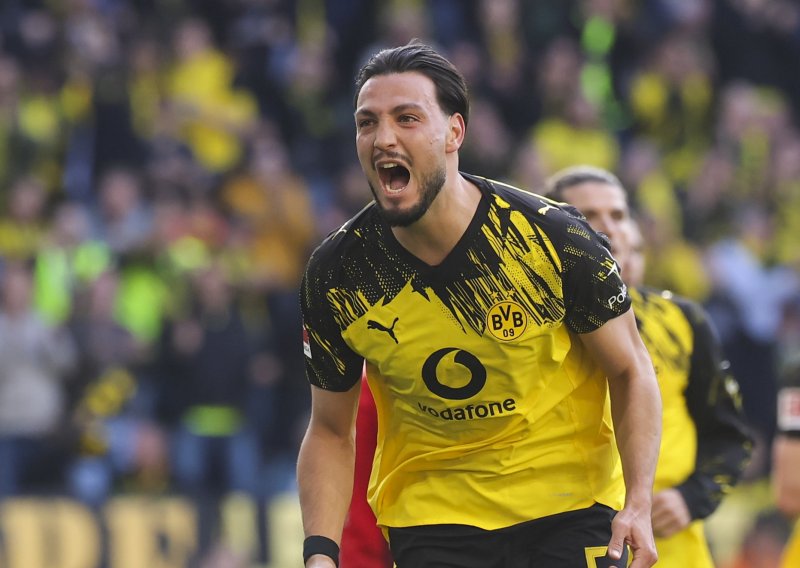 Niko Kovač i Borussia pobjedom osigurali 2. mjesto u Bundesligi