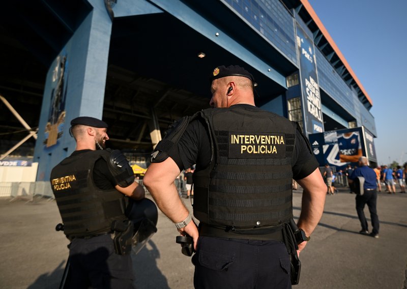 Policija se oglasila uoči derbija Dinama i Hajduka: Ovo su važne informacije za navijače