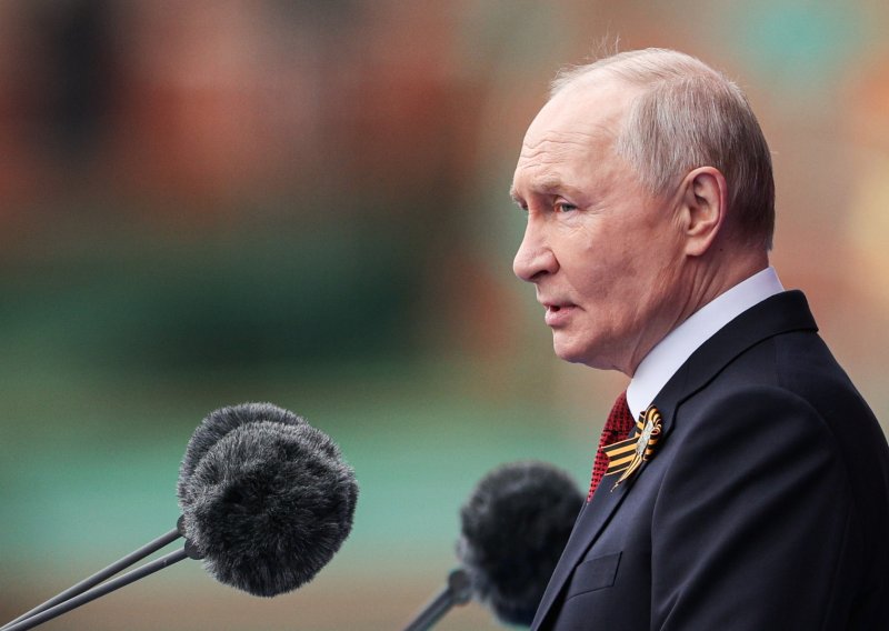 Putin odaslao znakovite poruke s vojne parade, spomenuo i NATO: Spasili smo Europu
