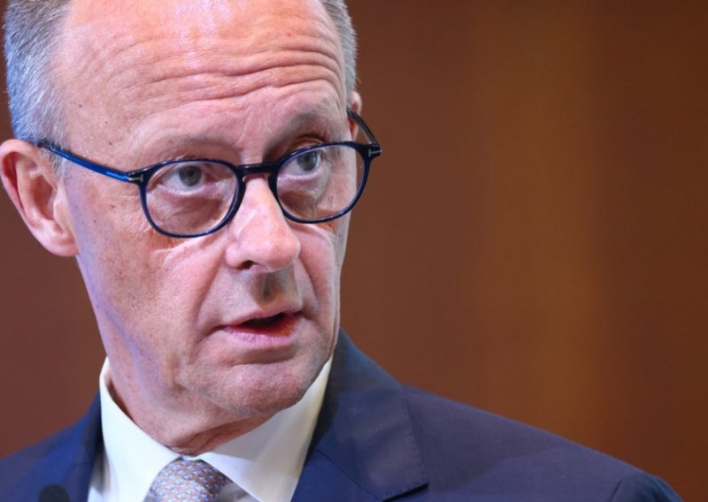 Merz negoduje jer je jedan EU lider otišao na slavlje kod Putina: Čut će nas!