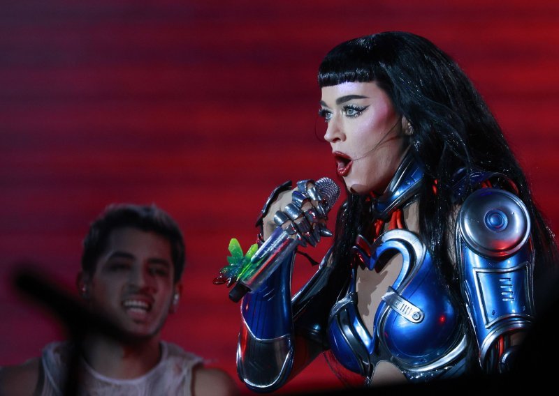 Navijači nisu oduševljeni izborom: Katy Perry izazvala podjele prije otvaranja SP-a