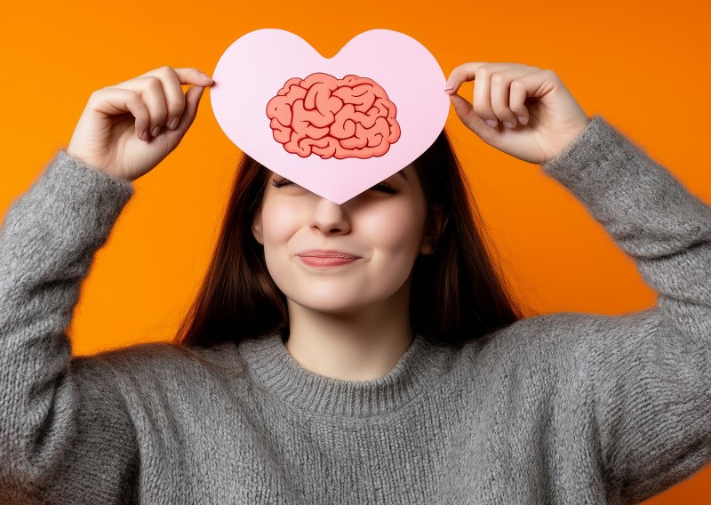 Ljekarne su ih pune, ali djeluju li? Liječnik s Harvarda otkriva koji vitamin doista štiti mozak