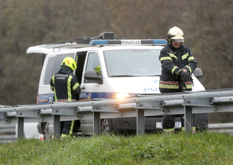 Teška nesreća na A1, prekinut promet: Stigli vatrogasci, dignut helikopter