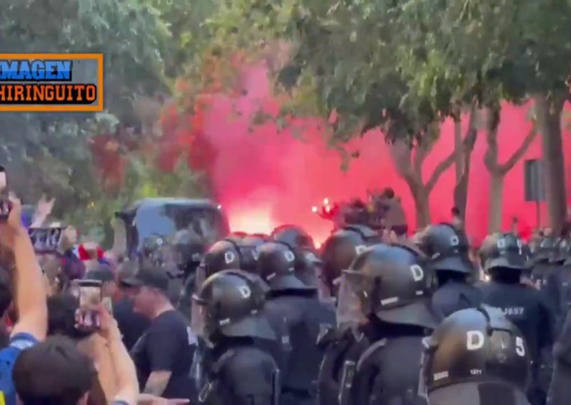 Pogledajte bizarne scene pred El Clasico: Navijači Barce gađali autobus s igračima Barcelone