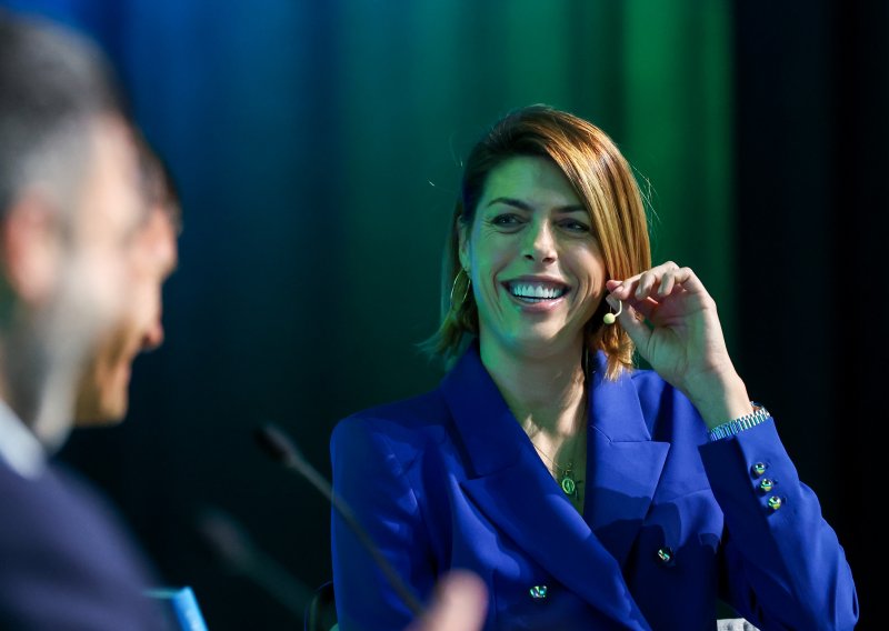 Blanka Vlašić se oglasila nakon burnog razdoblja u životu: 'Zasad sam luda...'
