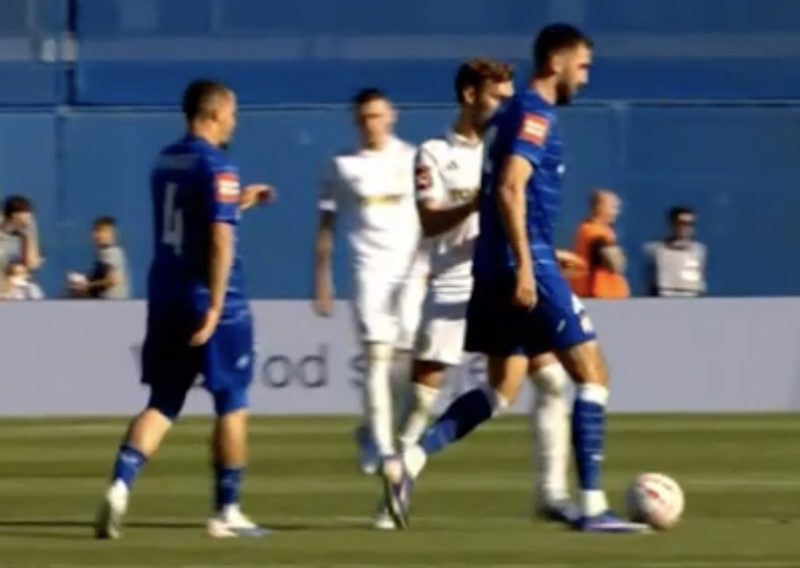 Poslušajte razgovor oko spornog Dinamovog gola, glavni sudac nije znao VAR protokol