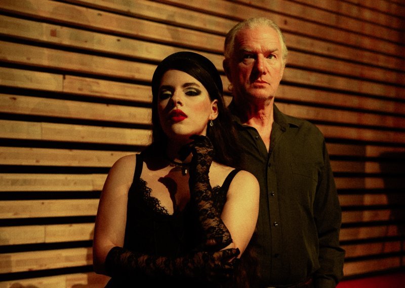 Mick Harvey i Amanda Acevedo stižu Vintage Industrial Bar