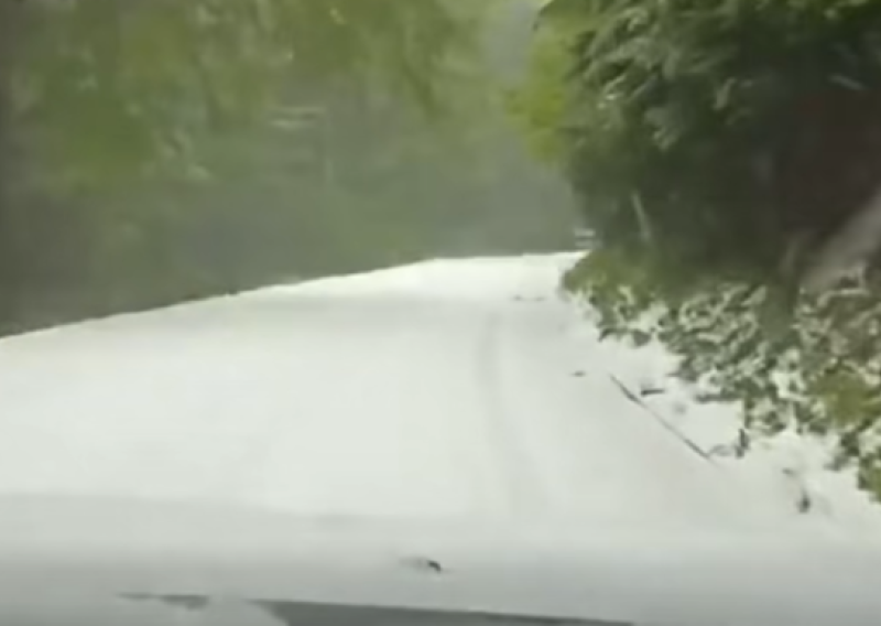 Nevrijeme u Zagrebu, snijeg na Sljemenskoj cesti