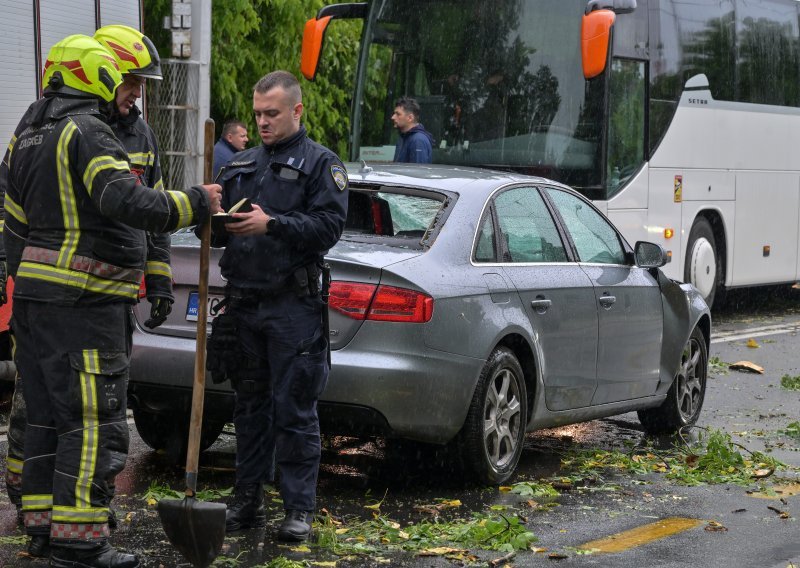 Posljedice nevremena u Zagrebu: Troje ozlijeđenih, više od 300 poziva