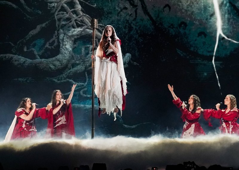 Lelekice dobile ovacije na Eurosongu: Pogledajte kako je izgledala 'Andromeda' u Beču
