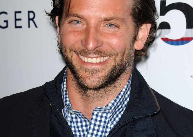 Bradley Cooper prekinuo vezu nakon tri mjeseca