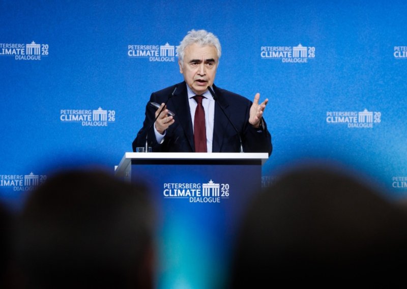IEA upozorava: Globalne zalihe sirove nafte padaju rekordnim tempom
