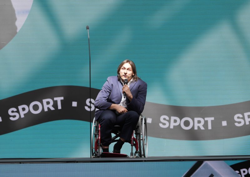 Deni Černi nakon osvajanja Vizionara godine u sportu: Ovo je velika čast, ponosan sam