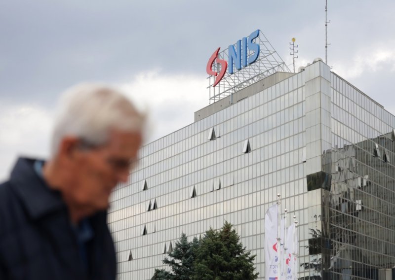 Što ako MOL kupi NIS? Srbija strepi za budućnost rafinerije u Pančevu