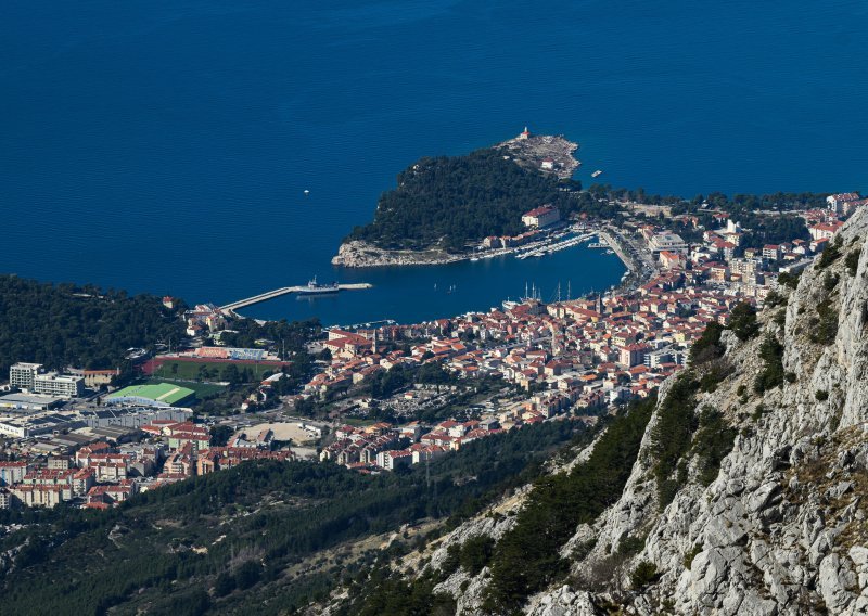 Makarska luka preplavljena fekalijama: Činjenica je da se možemo praviti glupi