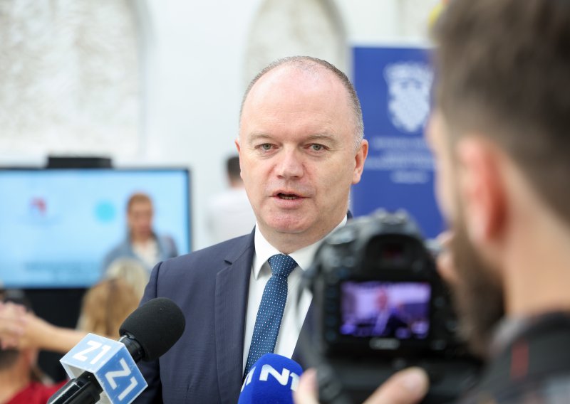 Šipić: Prošle godine rođeno je 500 djece više, gledamo s optimizmom