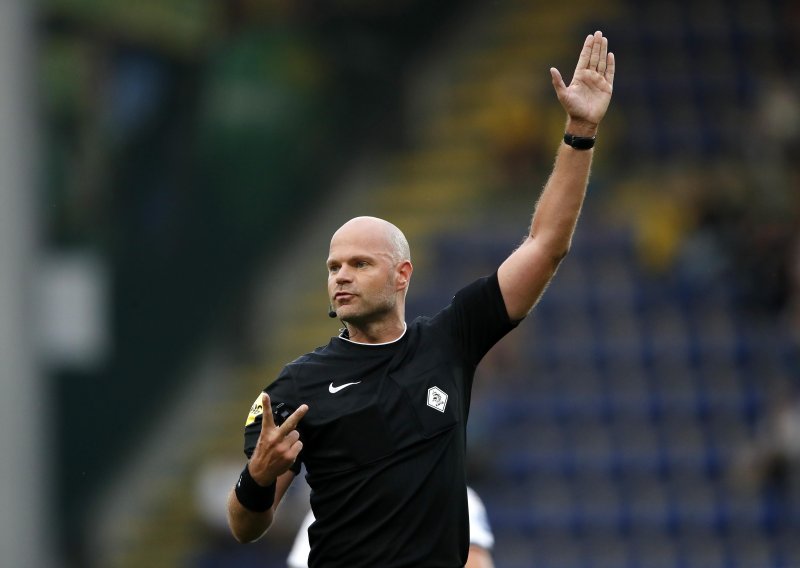 Veliki skandal uoči SP-a: VAR sudac uhićen u Engleskoj, FIFA ga prekrižila
