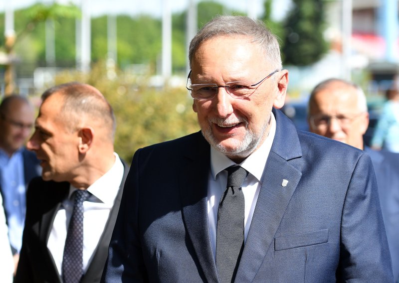 Božinović: Integracija Roma počinje obrazovanjem i zapošljavanjem
