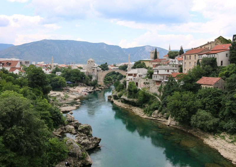 Politički kaos u Mostaru: Hrvati i Bošnjaci se svađaju, a pate građani