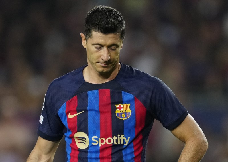 Gotovo je! Robert Lewandowski potvrdio šokantnu odluku: 'Odlazim iz Barcelone'