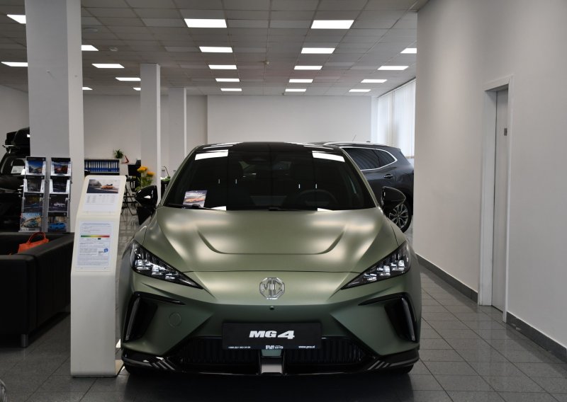Čak 24.000 narudžbi u 15 dana: Ovaj auto zaludio je Kinu i ruši rekorde