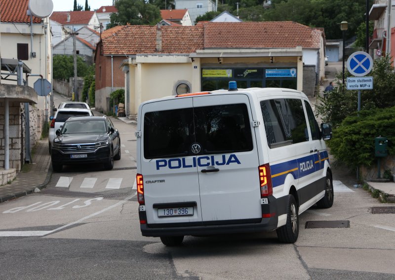 Potreseni Drniš: 'Grad je potpuno prazan, stradao je mladić kojemu je život tek trebao početi'