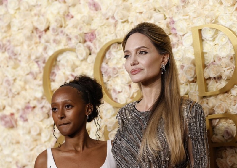 Kći Angeline Jolie i Brada Pitta odrekla se očevog prezimena na važan dan