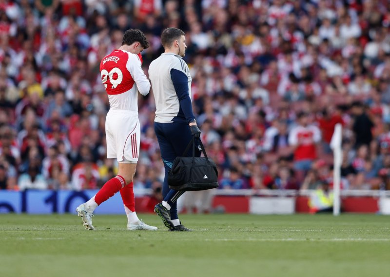 Arsenal slavio i došao nadomak titule: Ipak, svi pričaju o ovoj sudačkoj odluci