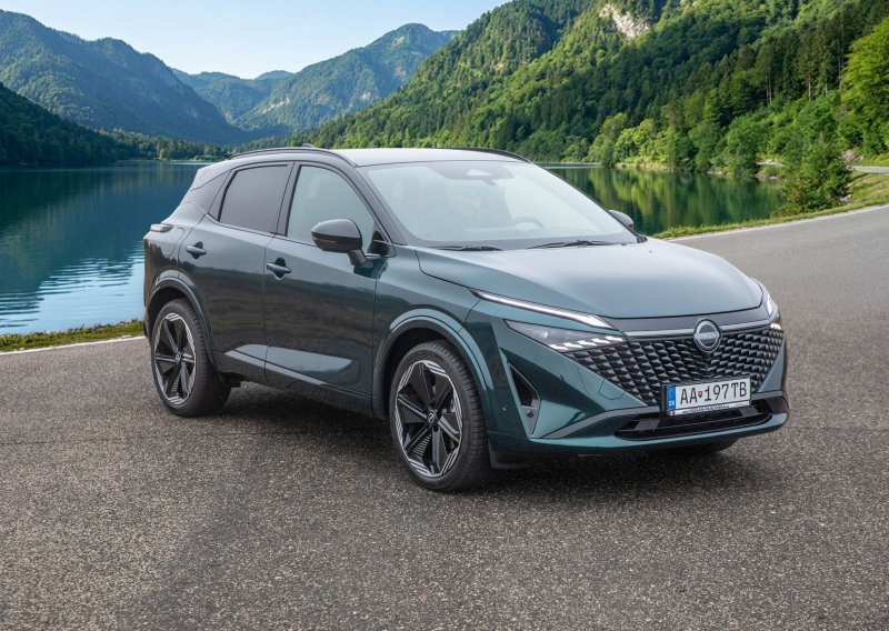Ovaj hibridni SUV prešao je više od 1300 kilometara bez točenja goriva
