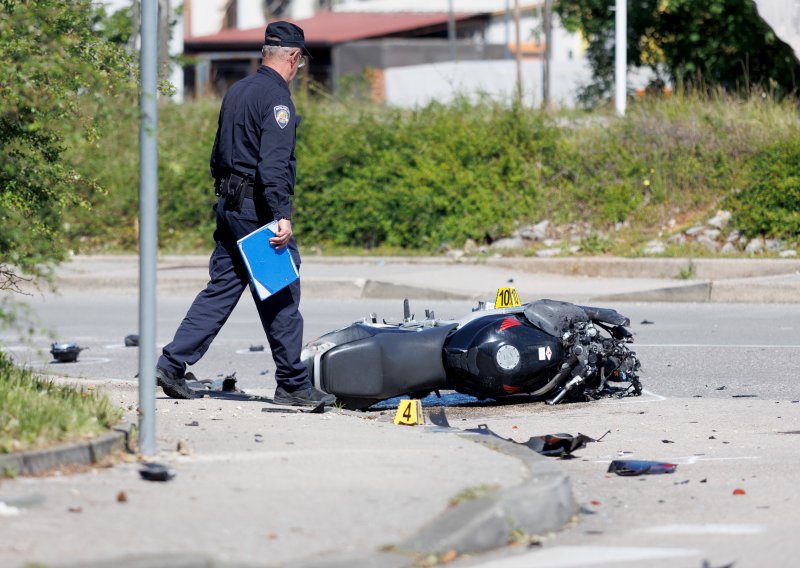Užas kod Rijeke: U sudaru automobila i motocikla poginuo motociklist