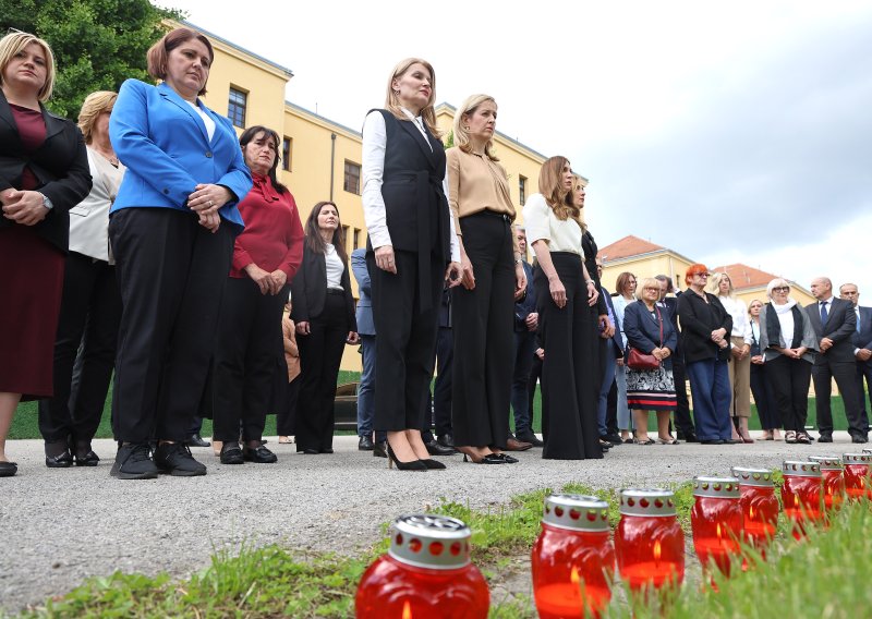 19 svijeća i 19 minuta šutnje u Saboru za ubijenog Luku: Pridružili se i građani