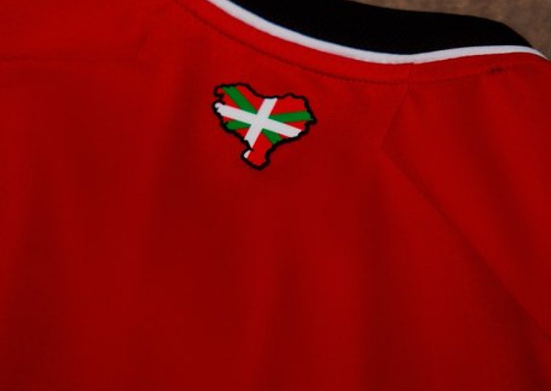 Politički skandal zbog novog dresa Athletica: 'Nogomet se ne smije koristiti za takve simbole'