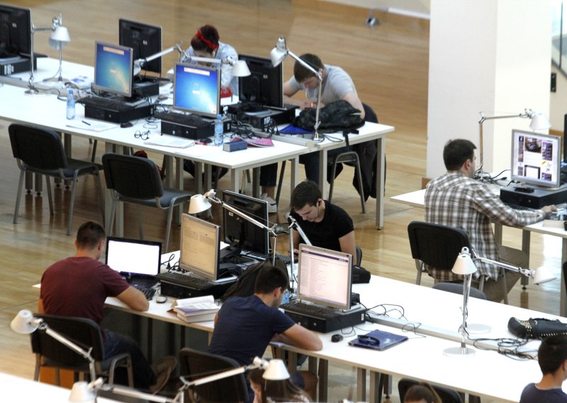 Hrvatima izvan Hrvatske dodijeljeno dvije tisuće stipendija, poznati iznosi