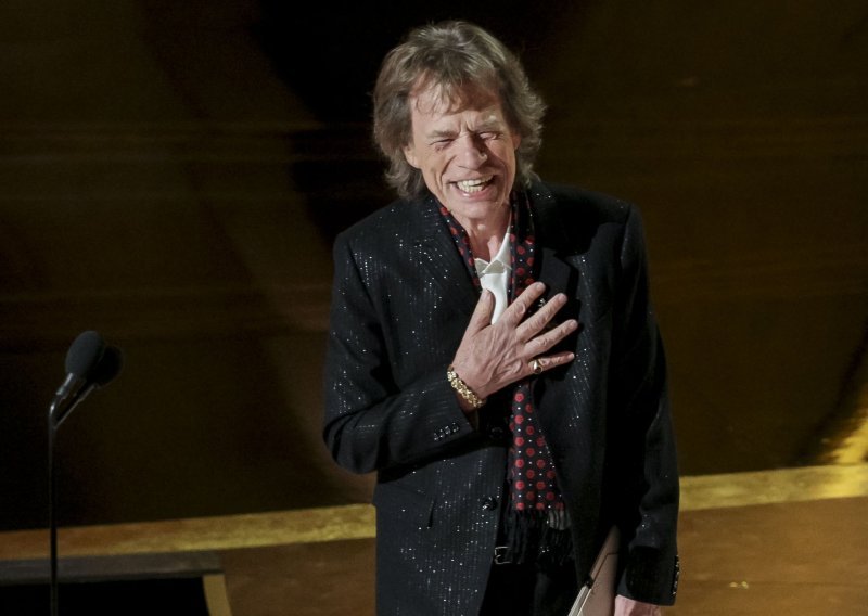 Rock-legenda na vulkanskom otoku: Jaggerova zabava završila prije vremena