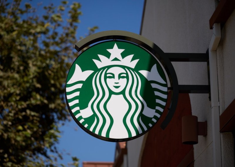 Nije trajalo ni godinu dana: Starbucks odustao od praćenja zaliha umjetnom inteligencijom
