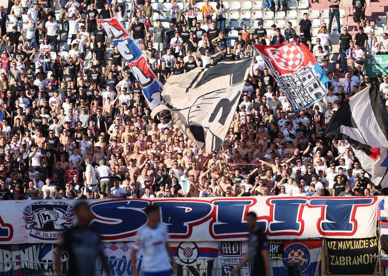 Torcida se porukom dotaknula tragedije u Drnišu: Evo što su napisali