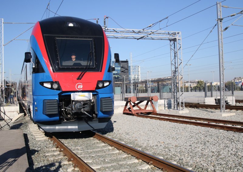 Srbija iznenada zaustavila sve vlakove nekoliko sati prije velikog prosvjeda