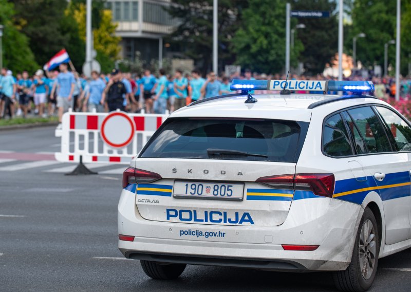 Užas na norijadi: Dvojica muškaraca tukli maturante, jednom izbijeni zubi