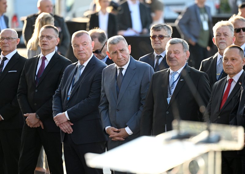 Gotovina o novim ročnicima: Obuka je dobra za njih, nitko ne zna što se može dogoditi