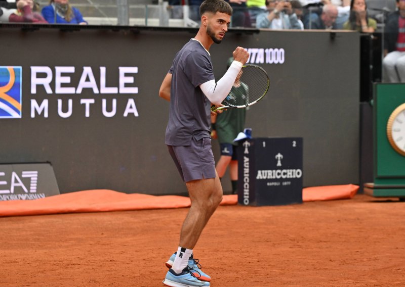 Fantastični Prižmić razbio protivnika u Roland Garrosu i došao do prve Grand slam pobjede u karijeri