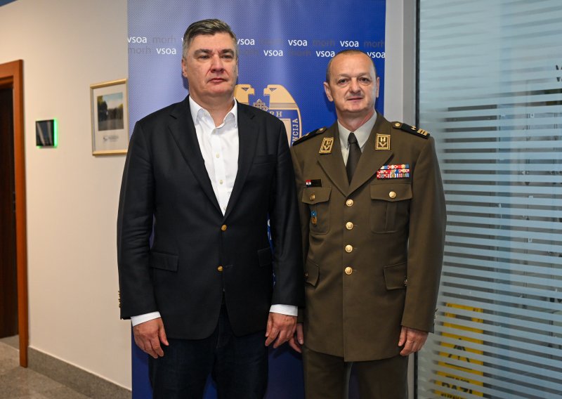 Milanović posjetio VSOA-u i nagradio pripadnike vojne obavještajne službe