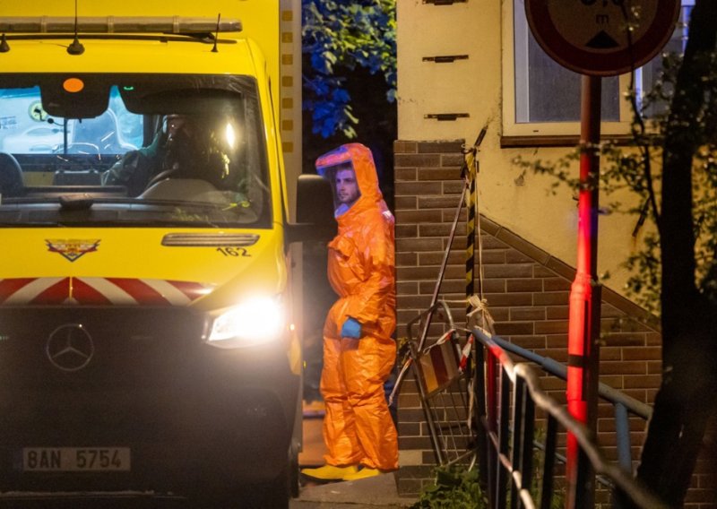 Uzbuna zbog ebole u hrvatskom susjedstvu: Pod nadzorom ljudi koji su se vratili iz Ugande