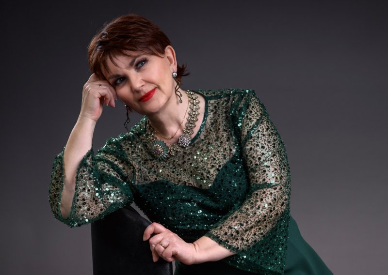 Zorica Kondža godinama je ljeta provodila u autu i na pozornici, a sada govori zašto će stati na loptu