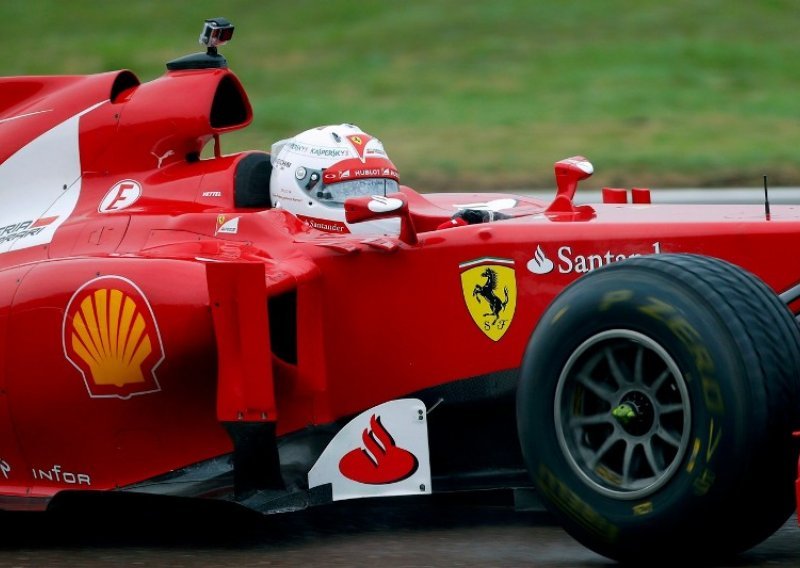 Vettel uzbuđen: Voziti Ferrari je priča iz bajke!