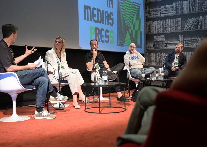 Mediji u eri AI-a: 'Nekad smo učili novinare da sakriju emocije. Sad ih moraju pokazati'