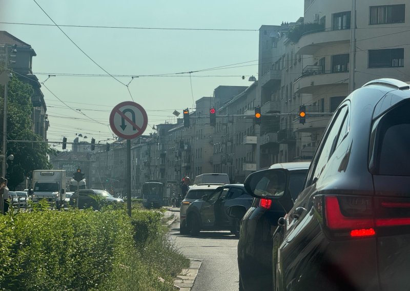 Sudar u centru Zagreba izazvao prometni kaos: Stvorile se kolone, a promet gotovo stoji