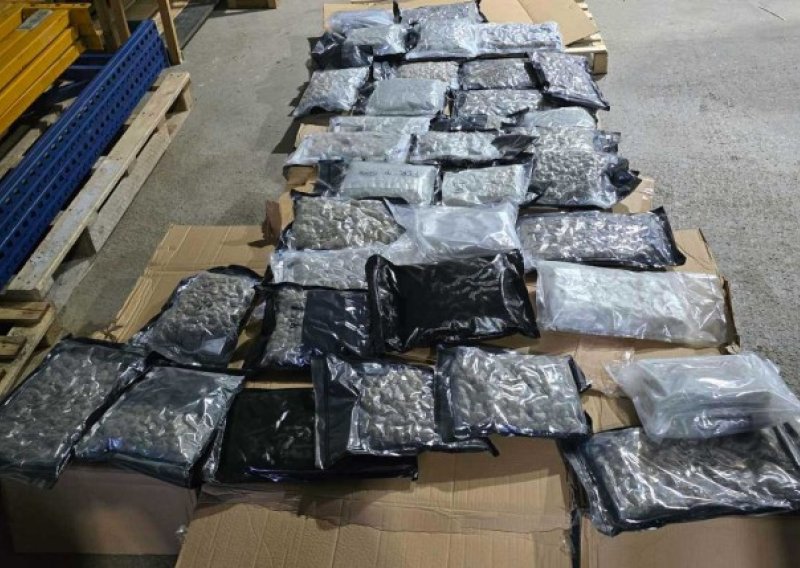 Velika akcija SIPA-e i hrvatske policije: Uhićeno devet osoba, zaplijenjeno 40 kilograma droge